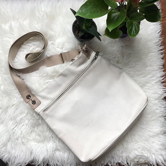 Bree Leather Crossbody Bag - Picture 2 of 2